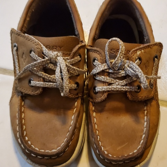 Boys Sperry's, Tommy Hilfiger, and nike soccer - Picture 5 of 5